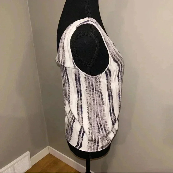 Kismet  Tank - Picture 2 of 4